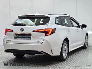 Toyota Corolla 1.8 Hybrid Luna - Image 3