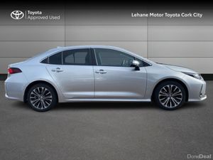 Toyota Corolla LUNA SPORT SALOON 4DR - Image 3