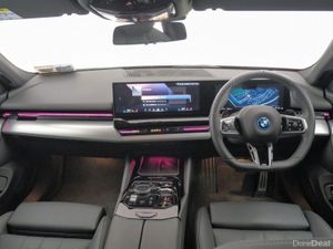 BMW 5-Series 530e M Sport Saloon - Image 4
