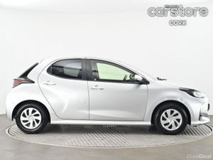 Toyota Yaris 1.5 - Image 2