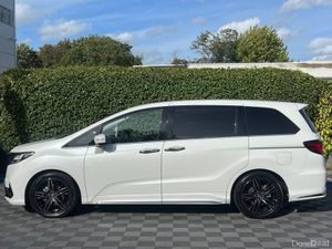 Honda Odyssey ABSOLUTE EX 7-SEATER 2.0 HYBRID AUTO - Image 3