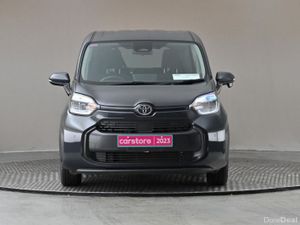Toyota Sienta 1.5 HEV AUTOMATIC - Image 3