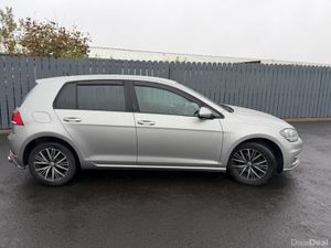Volkswagen Golf 1.6 TDI SE BLUEMOTION 115PS 5DR - Image 3