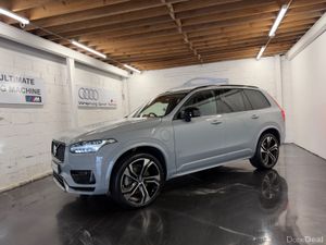 2024 Volvo XC90 T8 Recharge Ultimate Dark - Image 3
