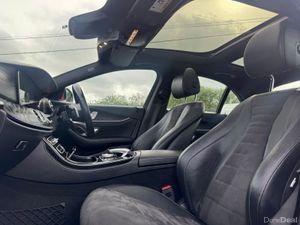 172 Mercedes E220CDI AMG PREMIUM LOW KMS - Image 3