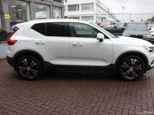 2019 VOLVO XC40 INSCRIPTION AWD 2.0 PETROL - Image 3