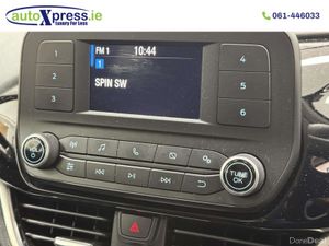 Ford Fiesta 1.1 Style 70PS 5DR - Image 2