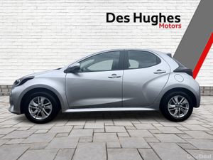 Toyota Yaris 2025 Hybrid Luna - Image 3
