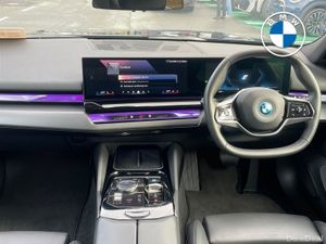BMW i5 eDrive40 Sport Edition Saloon - Image 4