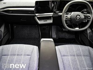 Renault Megane E-Tech Equilibre 220 Electric EV60 - Image 2