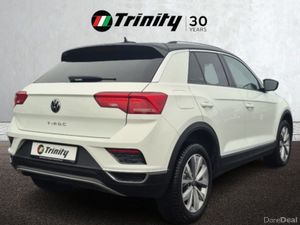 Volkswagen T-Roc ** STYLE DESIGN ** HUGE SPEC ** T - Image 3