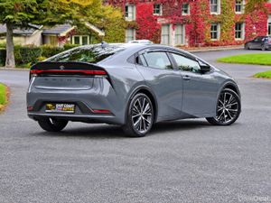 Toyota Prius 2023 - Image 3