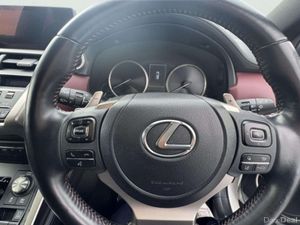 Lexus NX 2.5 Hybrid, Spice & Chic Edition - Image 4