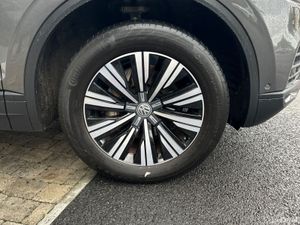 Volkswagen Touareg 3.0TDI 231HP V6 4M DSG - Image 4