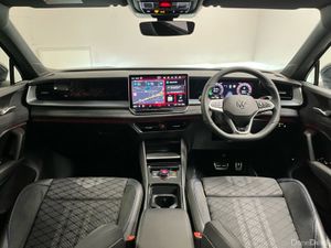 Volkswagen Tayron R-Line 1.5TSI PHEV 204PS - Rever - Image 4