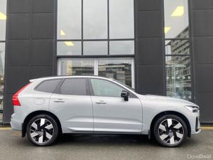 Volvo XC60 T6 Dark Plus Recharge AWD Auto (PHEV) - Image 4