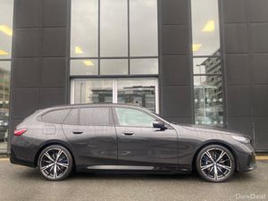 BMW 5-Series Touring 530e M-Sport Auto (PHEV) - Image 4
