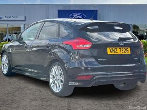 Ford Focus 1.0 EcoBoost 140 ST-Line Navigation 5dr - Image 2