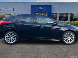 Ford Focus 1.0 EcoBoost 140 ST-Line Navigation 5dr - Image 3