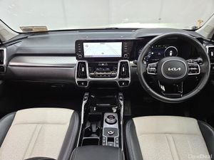 Kia Sorento 2.2 K3 4X2 Diesel 7 seats - Image 4