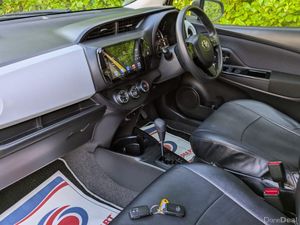 Immaculate Toyota Yaris 1.3 Petrol Automatic, 2015 - Image 4