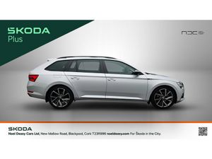 Skoda Superb SPORTLINE COMBI AUTO - HEATED SEATS - - Image 4