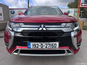 192 Mitsubishi Outlander 2.4L Plug-in EV Intense - Image 4