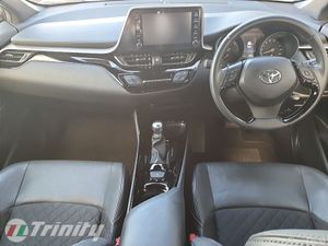 Toyota C-HR ** HYBRID ** AUTO ** HUGE SPEC ** TRIN - Image 2