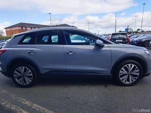 AUDI Q4 E-TRON 40 SPORT - Image 4