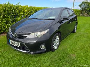 142 Toyota Auris 1.4 D4d New Nct Low Km - Image 4