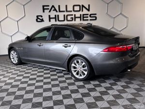 JAGUAR XF 2.0 D RWD R-SPORT  AUTO - Image 4