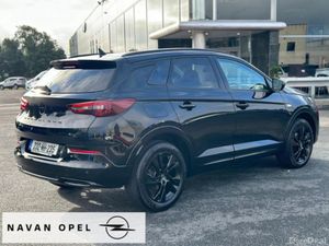 Opel Grandland GS-Line 1.2T 130PS  **Automatic** - Image 3