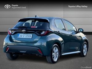Toyota Yaris YARIS HEV LUNA - Image 2
