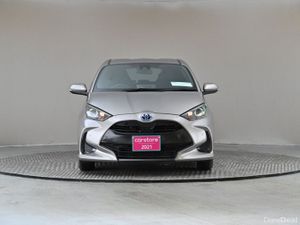 Toyota Yaris 1.5 PETROL HYBRID **REVERSE CAM**PARK - Image 2