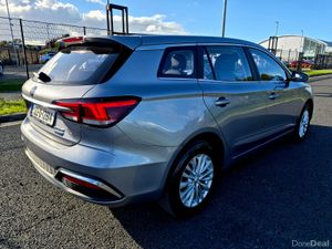 2022 M MG5 EXCITE LONG RANGE EV - Image 2