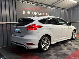 2015 152 Ford Focus 1.6 115PS S/S Zetec-S Manual - Image 3