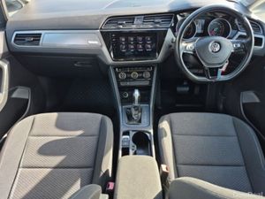 Volkswagen Touran ** HIGH LINE ** AUTO ** TRINITY - Image 2