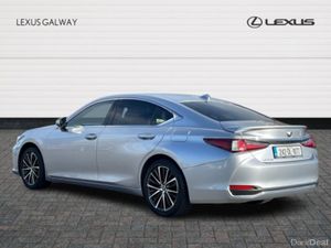 Lexus ES Lexus Hybrid Saloon // Heated Mirrors // - Image 2