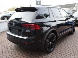 2020 VOLKWAGEN TIGUAN R LINE 4 MOTION 5 DR ESTATE - Image 4
