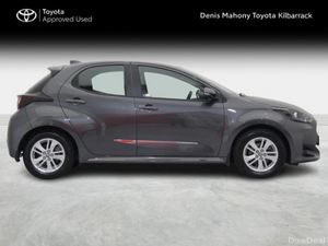 Toyota Yaris HYBRID 115 LUNA - Image 3