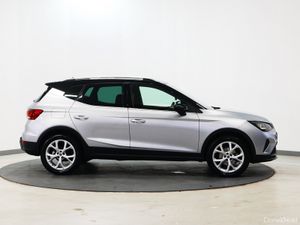 *94* 2024 SEAT Arona 1.0tsi se - Image 3