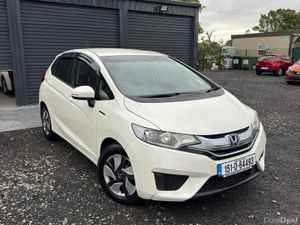 Honda Fit Automatic 2015 Hybrid - Image 2
