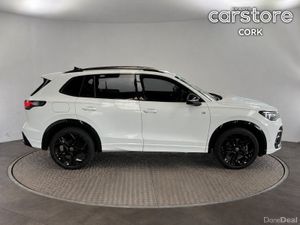 Volkswagen Tiguan R LINE PHEV  DSG - Image 2