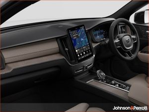 Volvo XC60 T6 356bhp AWD Long Range PHEV Plus Pro - Image 2