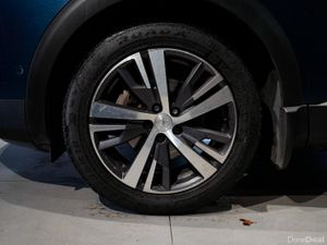 Peugeot 5008 2023 - Image 4