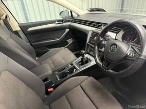 Volkswagen Passat 2018 1.6Tdi Comfortline - Image 3