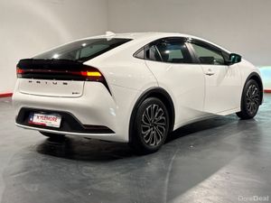 Toyota Prius 1.8 HYBRID AUTOMATIC NEW MODEL - ALLO - Image 4