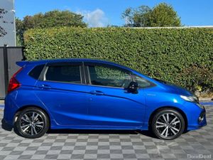 Honda Fit S-SENSING 1.5 HYBRID AUTO // REVERSE CAM - Image 2