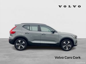 Volvo XC40 B3 163bhp MHEV Plus Dark - Vapour Grey - Image 4
