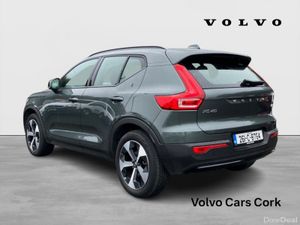 Volvo XC40 B3 163bhp MHEV Plus Dark - Forest Lake - Image 2